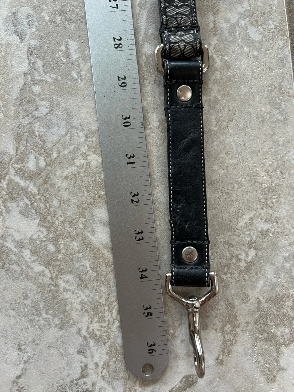 Rare VTG Retired Coach Signature C Leather Dog Leash